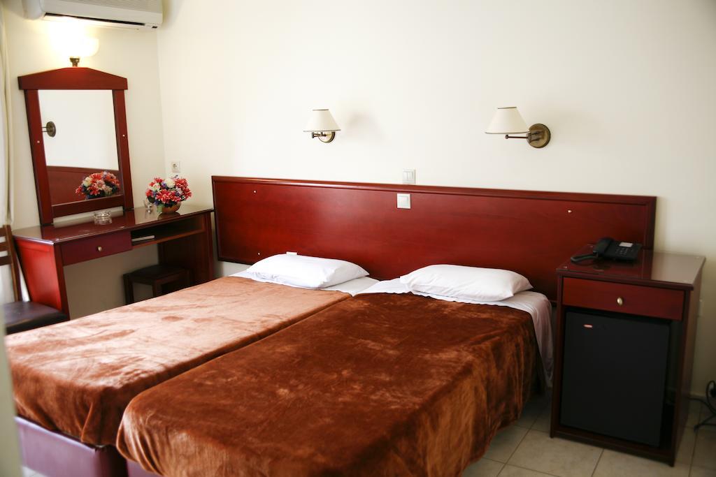 Ilion Hotel Loutraki  Bilik gambar